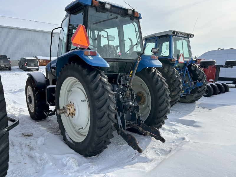 1998 NEW HOLLAND 8160 TRACTOR