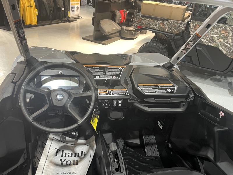 Side-by-Side/Utility Vehicle  2026 CAN-AM MAVERICK SPORT XMR SIDE BY SIDE Photo