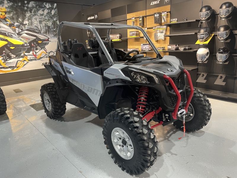 2026 CAN-AM MAVERICK SPORT XMR SIDE BY SIDE