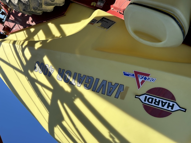 2011 HARDI NAVIGATOR 4000 PULL TYPE SPRAYER