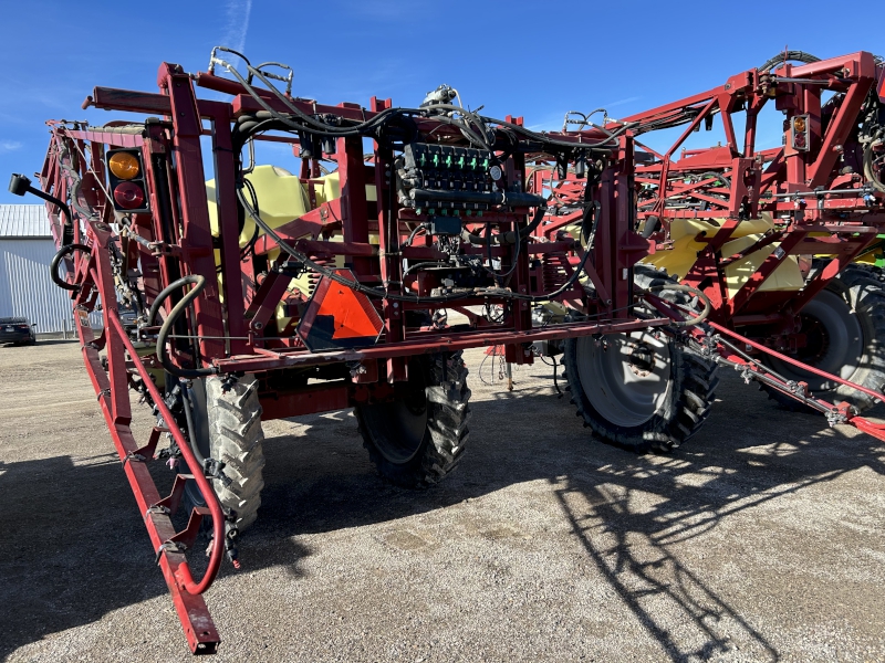 2011 HARDI NAVIGATOR 4000 PULL TYPE SPRAYER