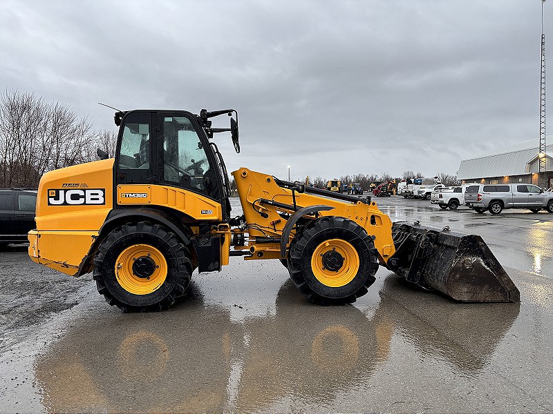 2017 JCB TM320 TELESCOPIC WHEEL LOADER