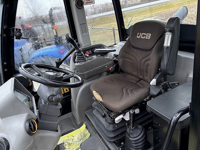2017 JCB TM320 TELESCOPIC WHEEL LOADER