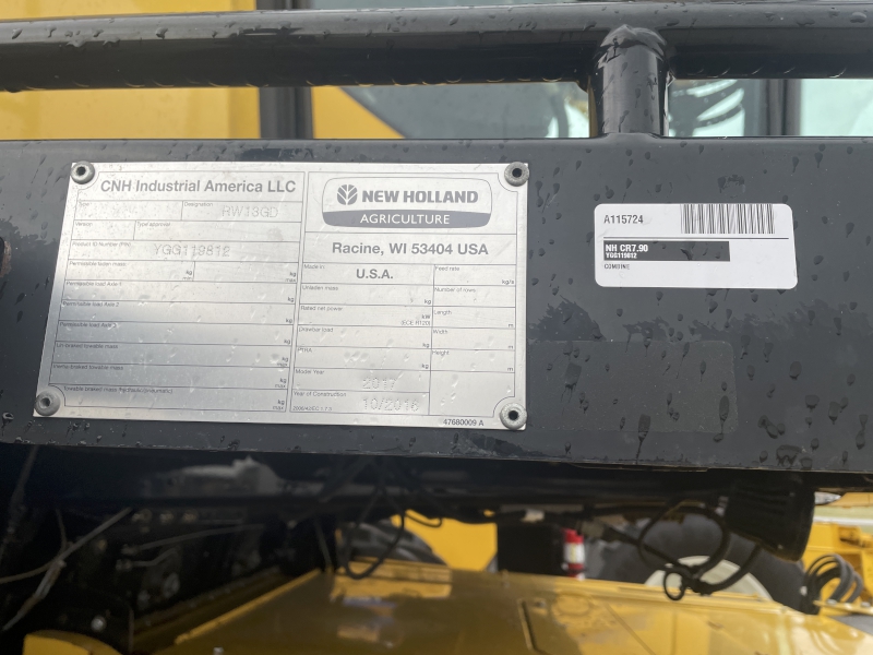 2017 NEW HOLLAND CR7.90 COMBINE