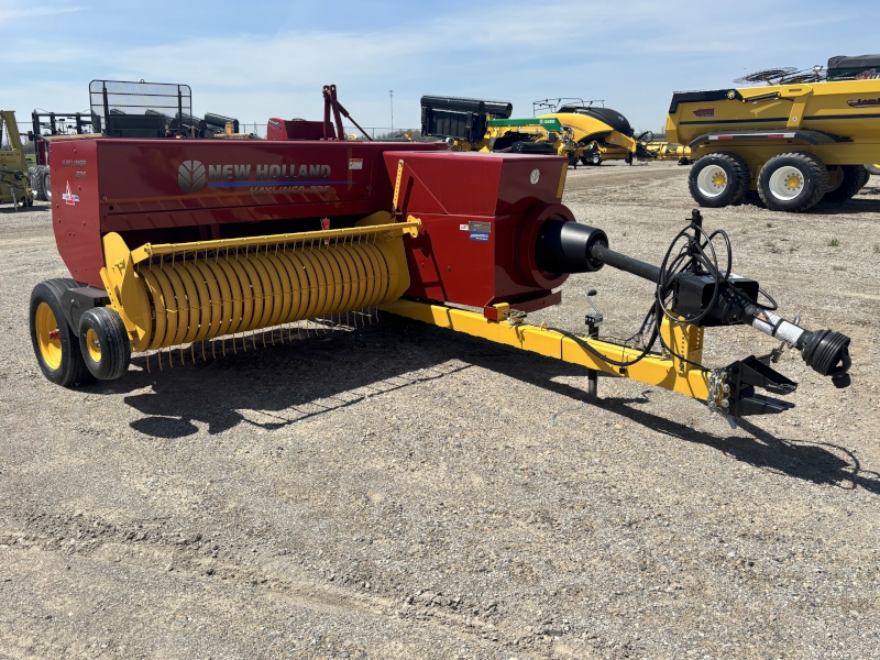 2025 NEW HOLLAND HAYLINER 275 SMALL SQUARE BALER