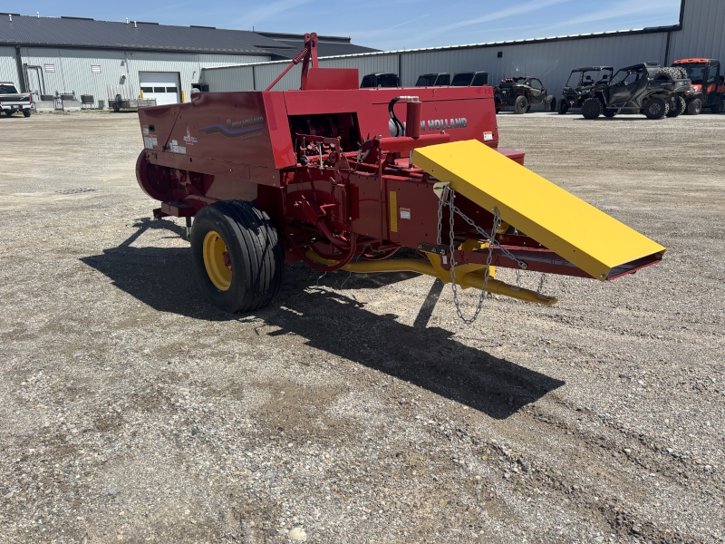 2025 NEW HOLLAND HAYLINER 275 SMALL SQUARE BALER