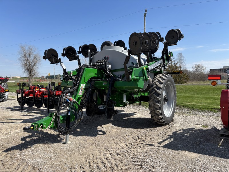 2026 UNVERFERTH NUTRIMAX 1400 LIQUID FERTILIZER APPLICATOR