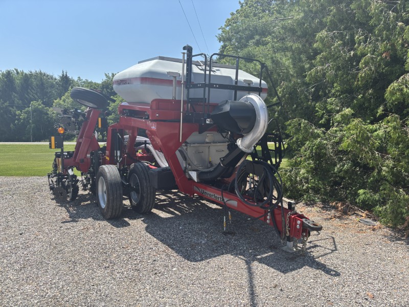 2026 UNVERFERTH RAPTOR 2130MT 8 ROW STRIP TILL(DRY FERTILIZER)