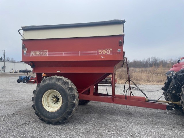 2000 KILLBROS 590 GRAIN CART