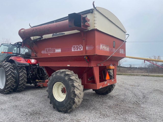 2000 KILLBROS 590 GRAIN CART