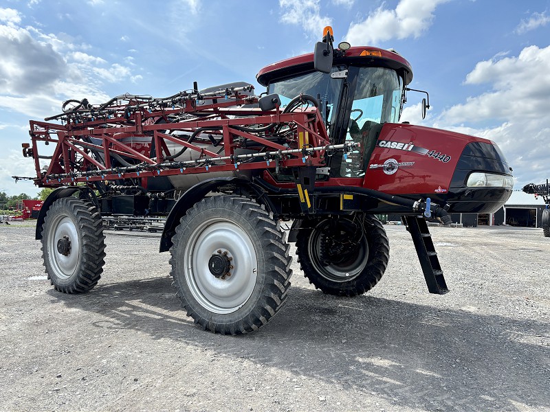 2017 CASE IH PATRIOT 4440 SELF PROPELLED SPRAYER