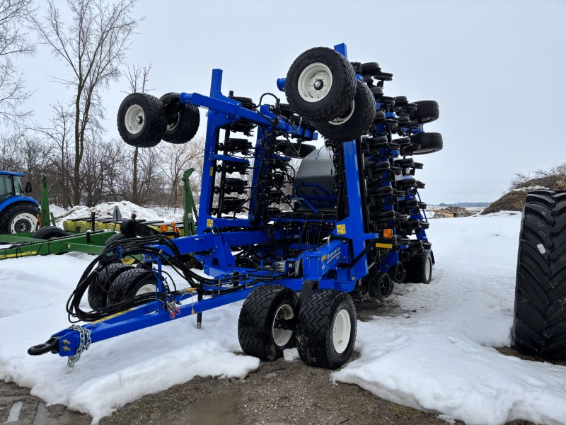 2026 NEW HOLLAND P2185 30 FOOT AIR DRILL