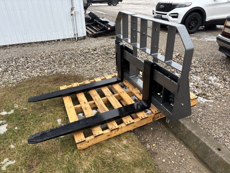 2025 CNH 5500 POUND PALLET FORK-ALO/EURO ATTACH