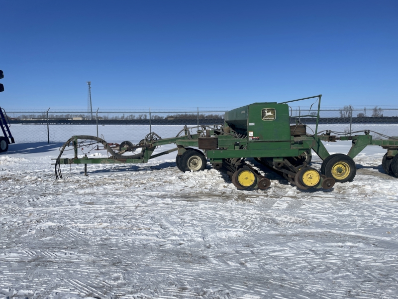 1993 JOHN DEERE 750 30FT AIR DRILL