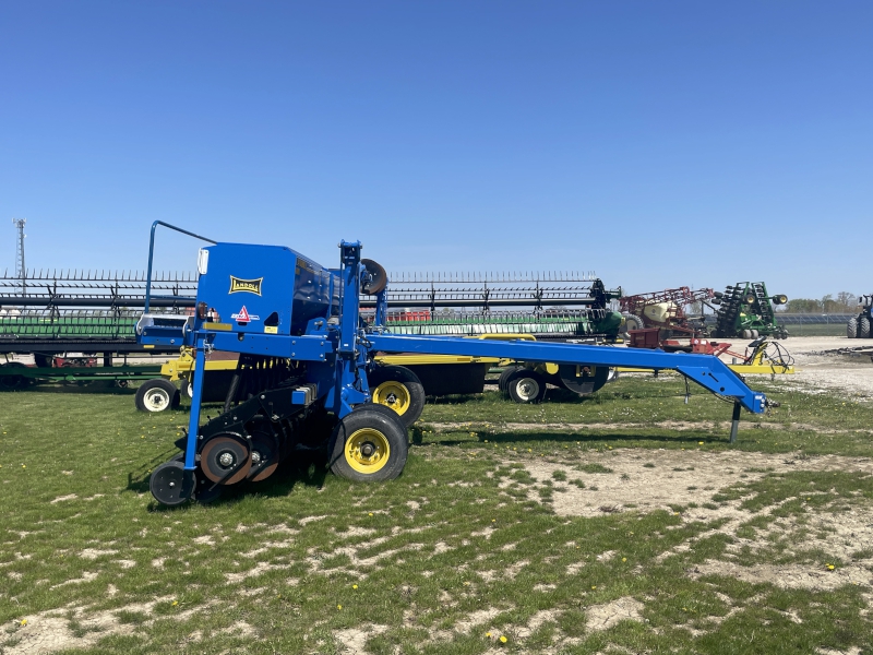 2023 LANDOLL 5211-20 GRAIN DRILL