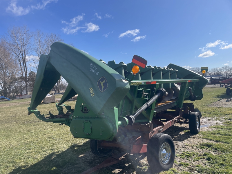 2005 JOHN DEERE 893 CORN HEAD