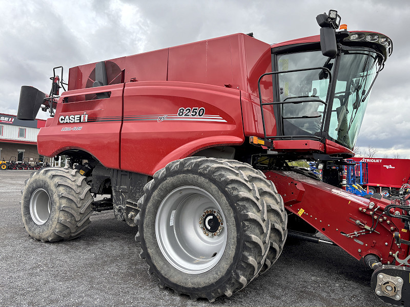 2019 CASE IH 8250 AXIAL-FLOW COMBINE