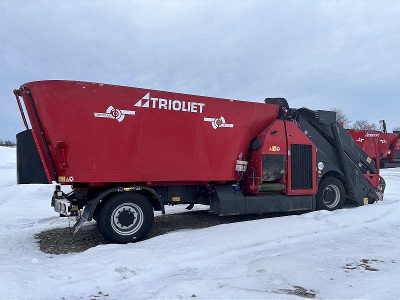 2021 TRIOLIET TT2-1700 VL SELF-PROPELLED TMR FEED MIXER