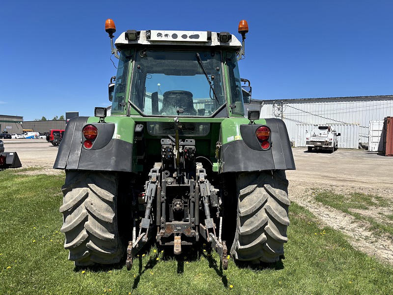 2009 FENDT 312 VARIO TRACTOR WITH LOADER