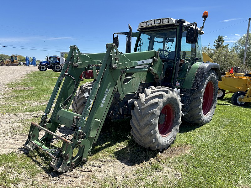 2009 FENDT 312 VARIO TRACTOR WITH LOADER