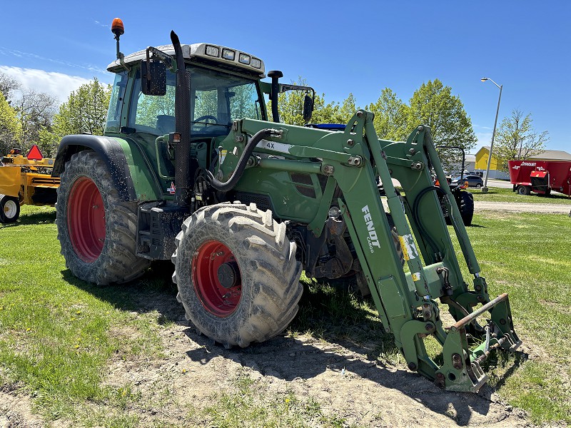 2009 FENDT 312 VARIO TRACTOR WITH LOADER