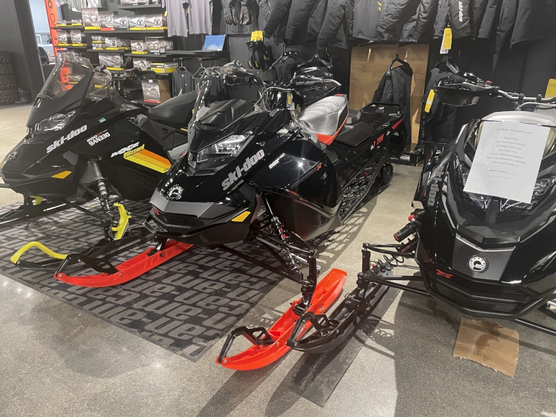 Snowmobiles  2022 SKI-DOO RENEGADE X 850 E-TEC SNOWMOBILE Photo