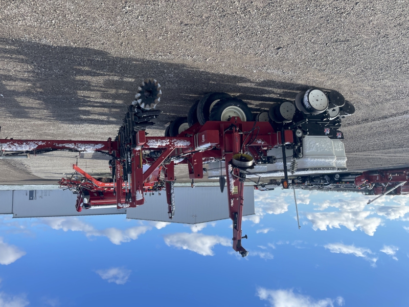 2000 KEARNEY 12 ROW PLANTER