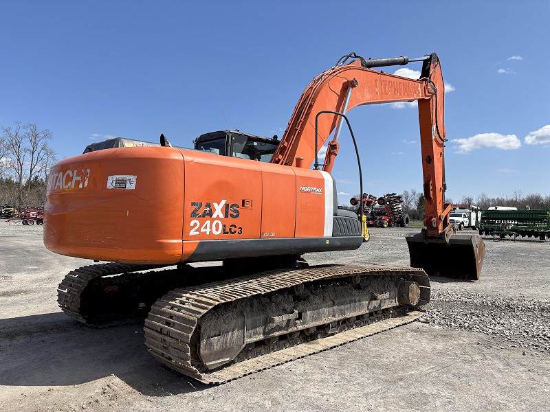 2012 HITACHI ZD240LC-3 EXCAVATOR