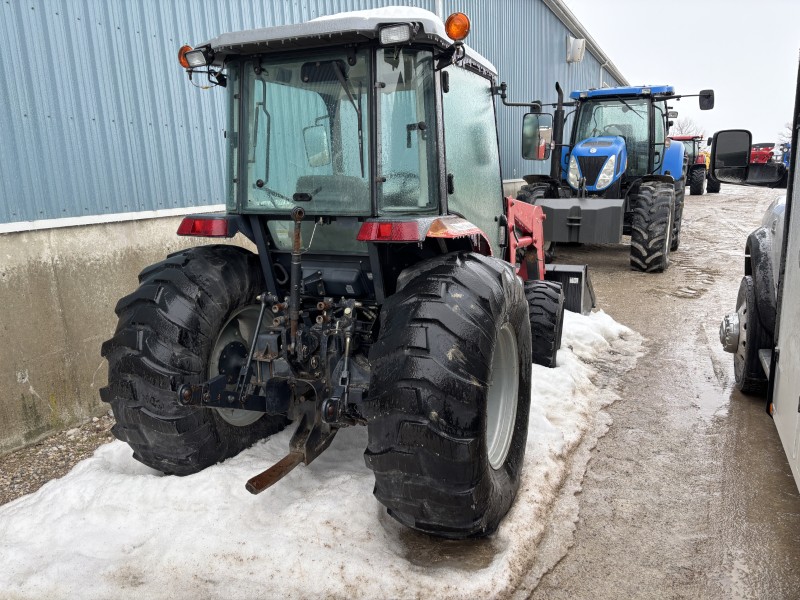 2006 MASSEY FERGUSON 1560 TRACTOR WITH LOADER