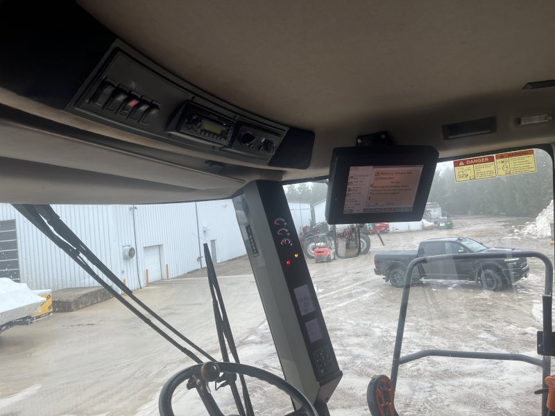 2009 CASE IH 7088 COMBINE