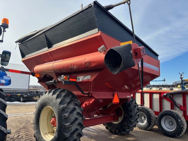 2008 UNVERFERTH 6225 GRAIN CART