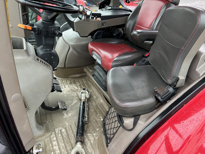 2018 CASE IH OPTUM 270 CVT TRACTOR