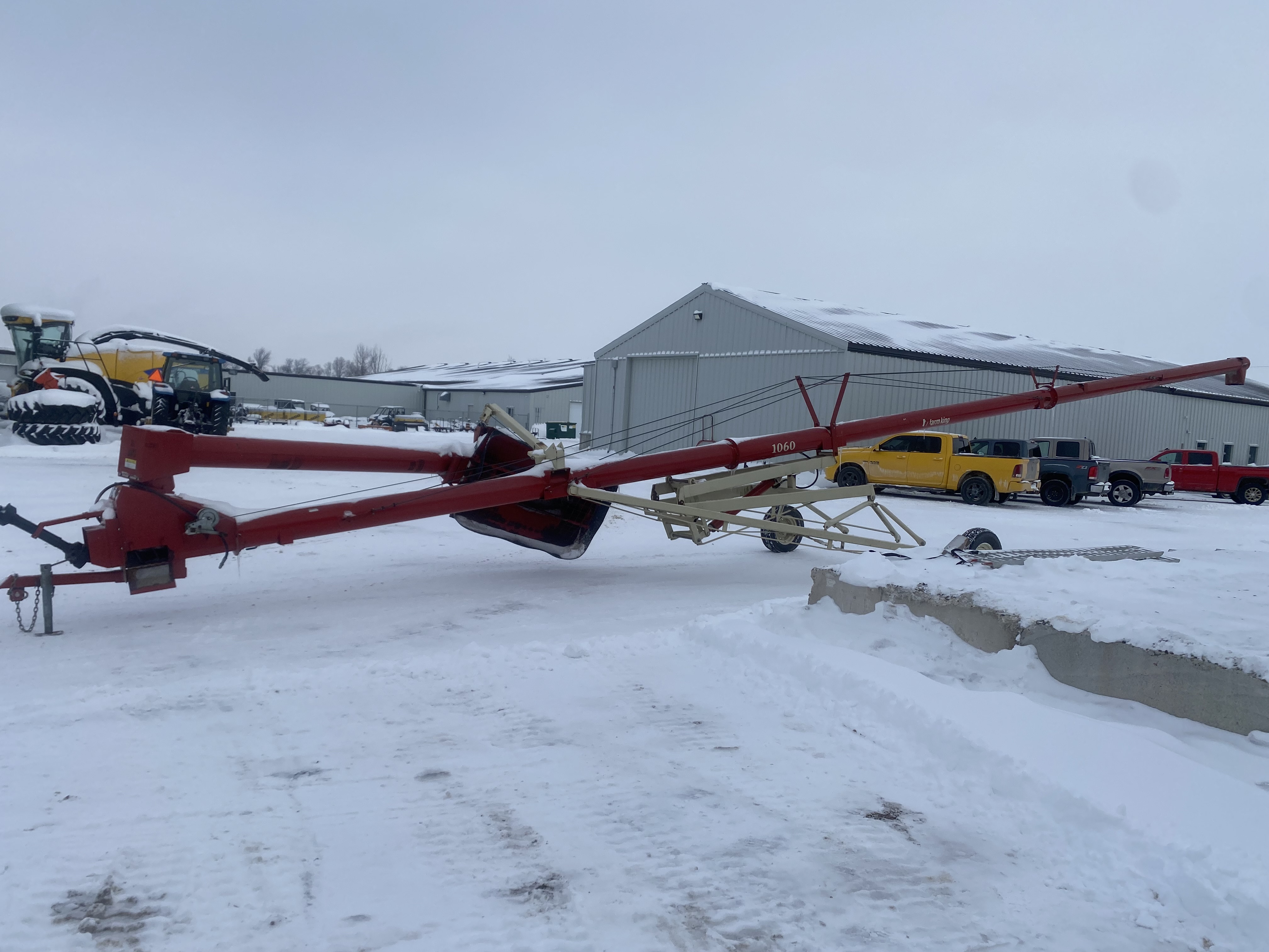 2012 BUHLER FARM KING 1060 GRAIN AUGER