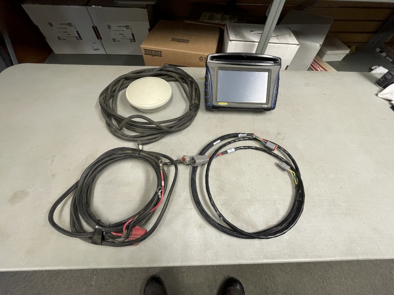 FM750 -  RTK WITH AG 25 AND CABLING