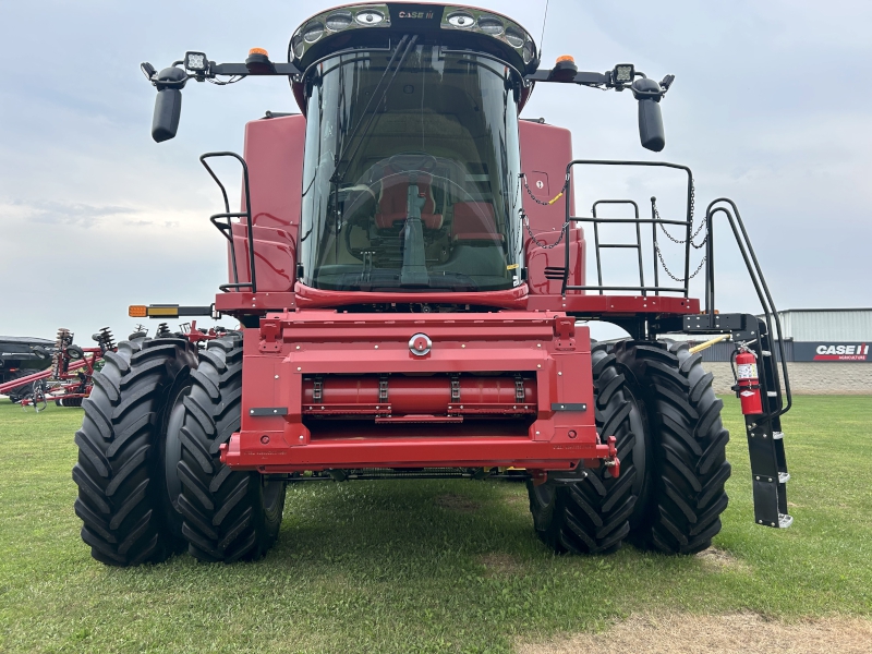2026 CASE IH 8260 AXIAL-FLOW COMBINE