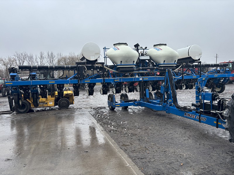 2014 KINZE 3600 ASD PLANTER
