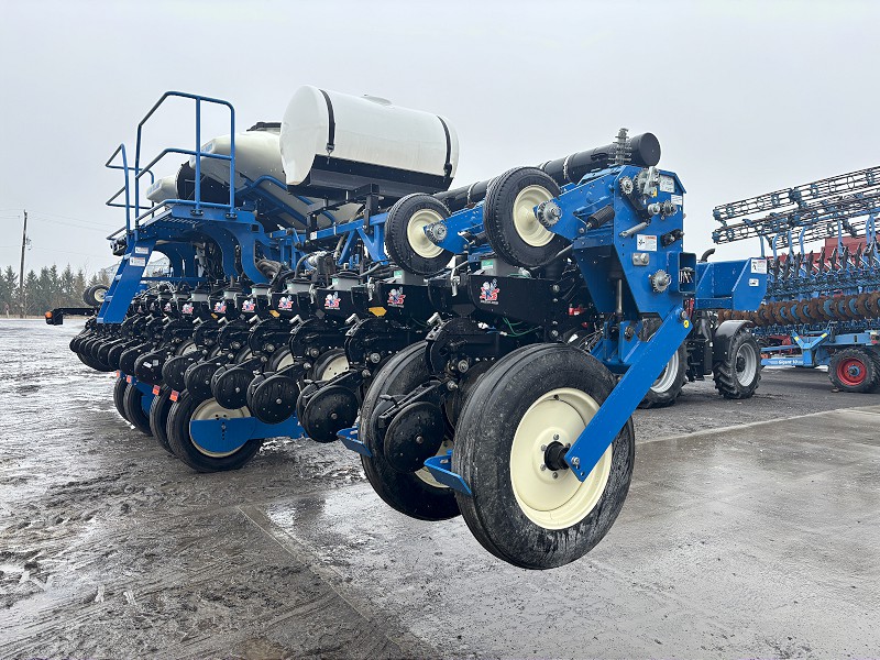 2014 KINZE 3600 ASD PLANTER