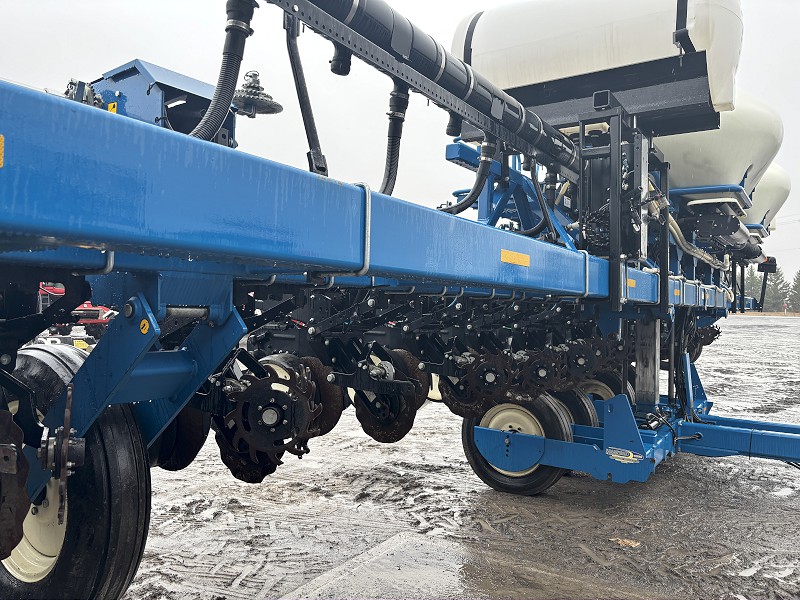 2014 KINZE 3600 ASD PLANTER
