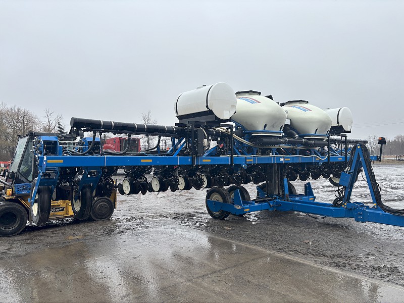 2014 KINZE 3600 ASD PLANTER