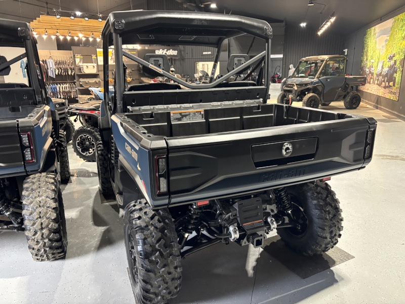 Side-by-Side/Utility Vehicle  2026 CAN-AM DEFENDER XT HD11 SIDE BY SIDE Photo