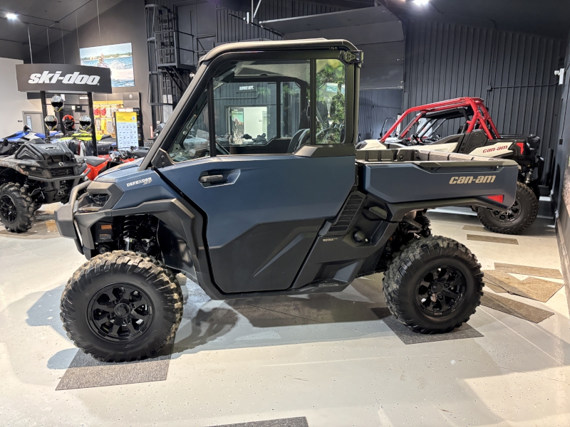 Side-by-Side/Utility Vehicle  2026 CAN-AM DEFENDER XT CAB HD11 SIDE BY SIDE WITH TOUCHSCREEN Photo