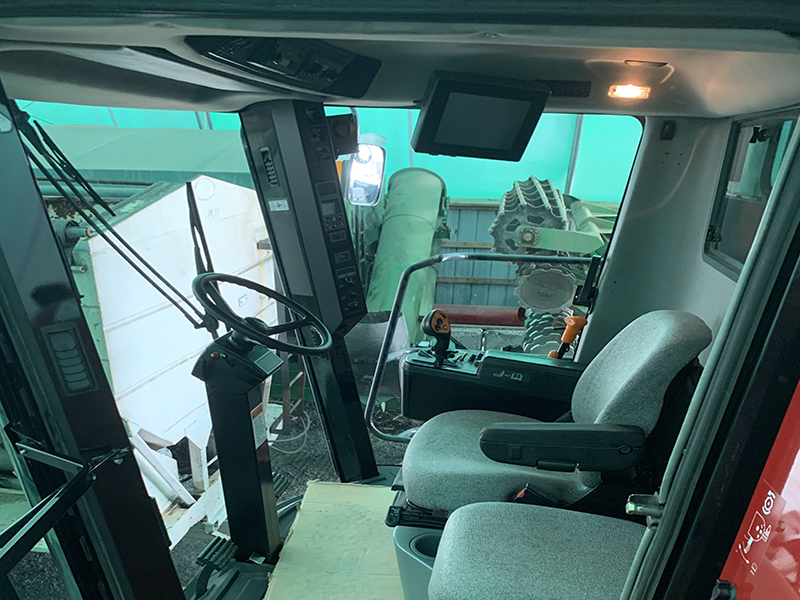 2008 CASE IH 2577 COMBINE PACKAGE WITH CASE IH 1020 FLEX HEAD