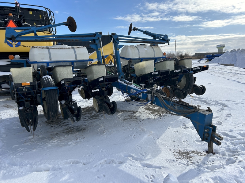 1990 KINZE EF-ECONO FOLD PLANTER