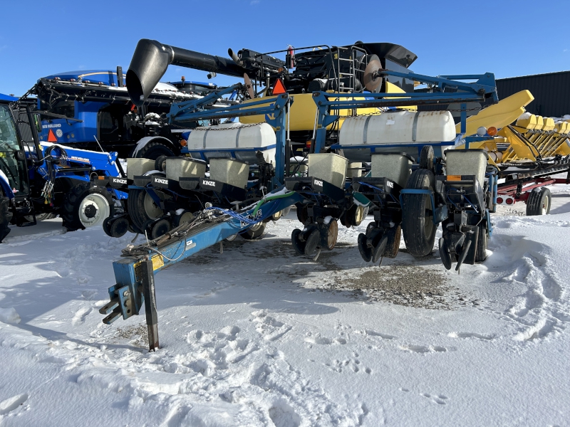 1990 KINZE EF-ECONO FOLD PLANTER