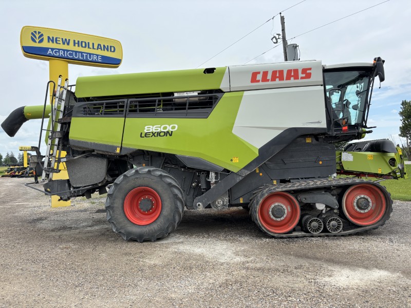 2021 CLAAS 8600TT LEXION COMBINE PACKAGE WITH CORN AND DRAPER HEAD