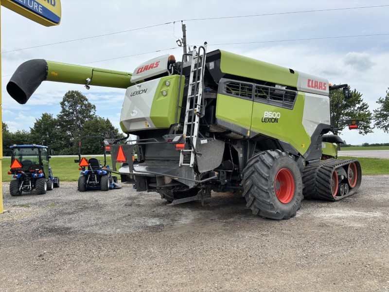 2021 CLAAS 8600TT LEXION COMBINE PACKAGE WITH CORN AND DRAPER HEAD