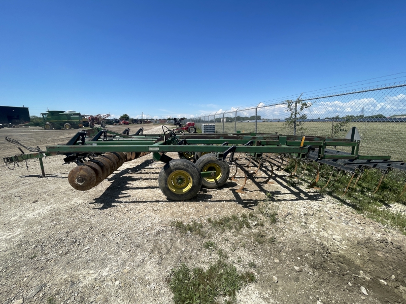 1989 JOHN DEERE 724 MULCH FINISHER