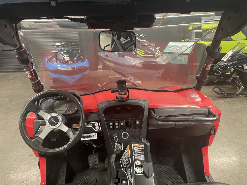 Side-by-Side/Utility Vehicle  2013 CAN-AM COMMANDER XT 1000 SIDE BY SIDE Photo