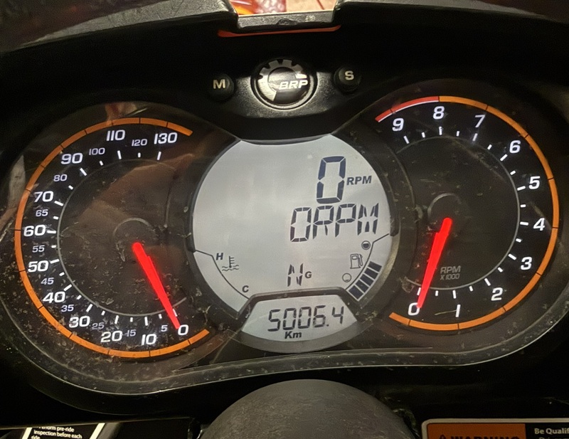 2013 CAN-AM COMMANDER XT 1000 SIDE BY SIDE