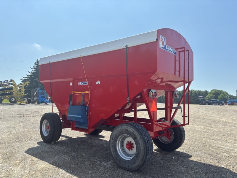 2026 RJ EQUIPMENT 600 GRAVITY BOX
